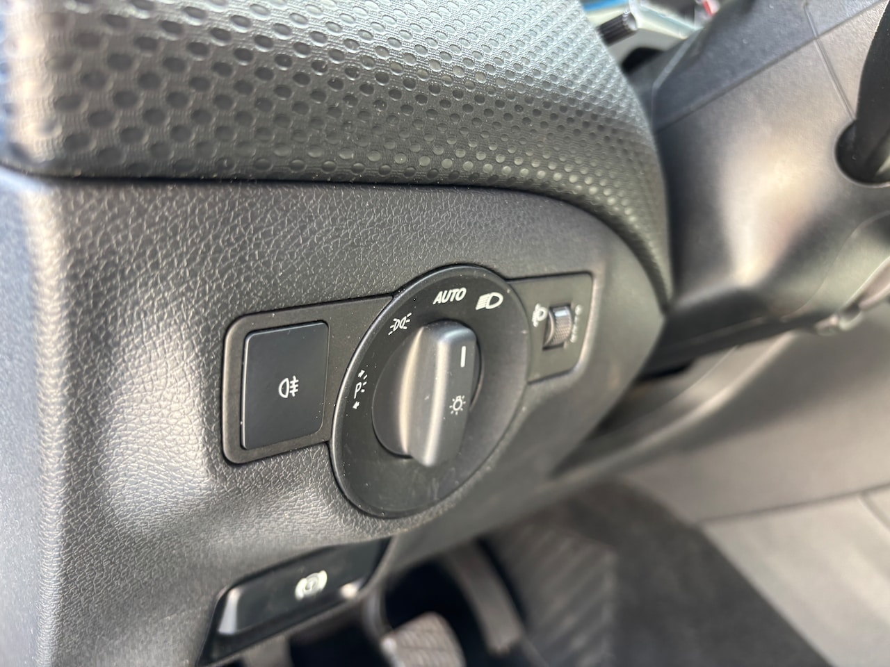 Mercedes-Benz A-klasse - 180 Prestige | Navi. Leder. Camera. Keyless. Lage km