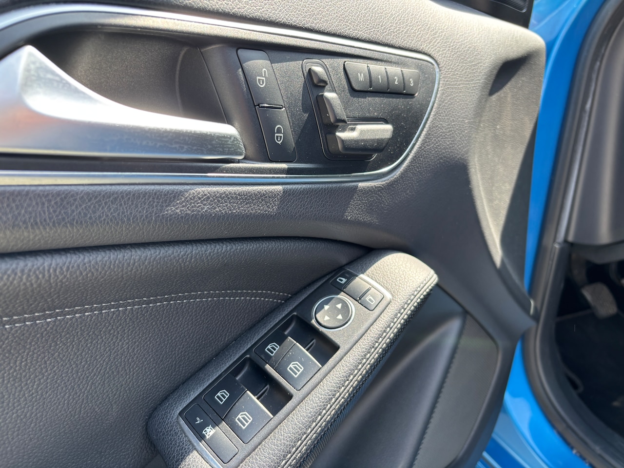 Mercedes-Benz A-klasse - 180 Prestige | Navi. Leder. Camera. Keyless. Lage km