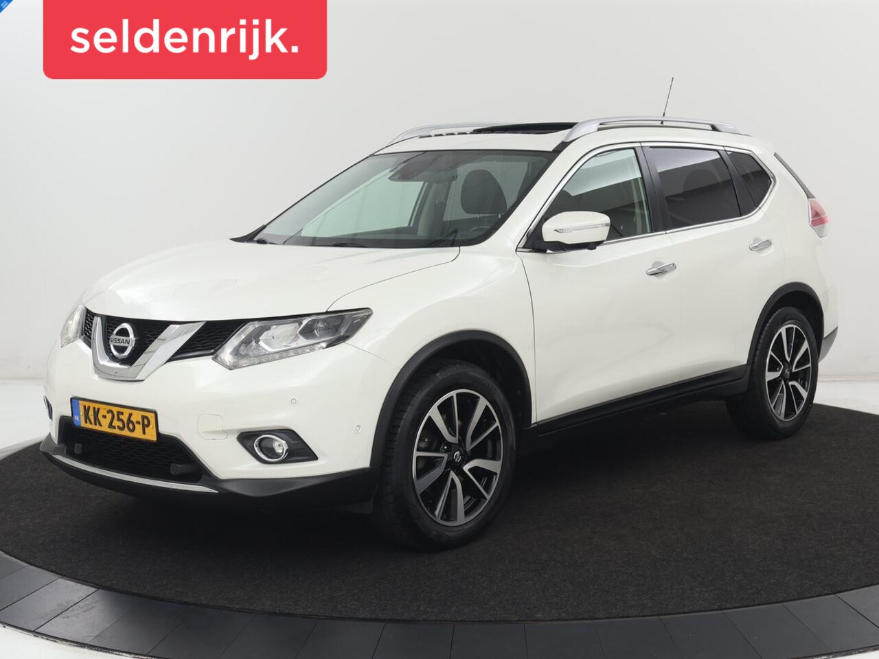 Nissan X-Trail - 1.6 DIG-T Tekna 7-Persoons | Panoramadak | Leder | Trekhaak | Stoelverwarming | 360 Camera - AutoWereld.nl