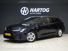 Toyota Corolla - 1.8 Hybrid Style + DODEHOEK / STUURVERWARMING / VOORRUITVERWARMING