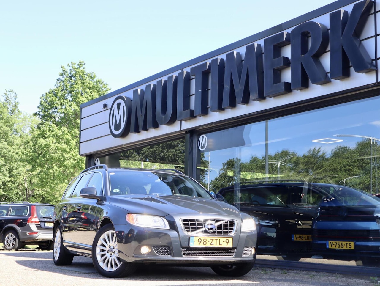 Volvo V70 - T4 Limited Edition Automaat, Leder,Stoelverwarming - AutoWereld.nl