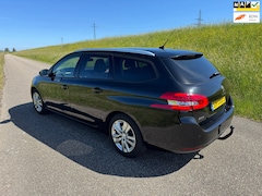 Peugeot 308 SW - 1.2 PureTech Blue Lease Executive