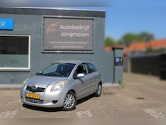 Toyota Yaris - 1.3 VVTi Terra Lees Tekst