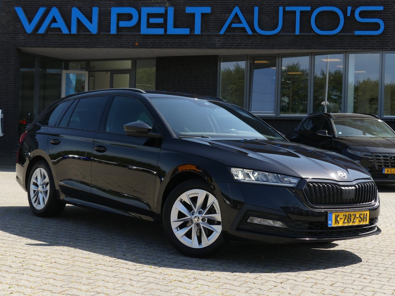 Skoda Octavia Combi - 1.0 e-TSI DSG Sport Business / Carplay / Virtual Cockpit - AutoWereld.nl