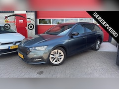 Skoda Octavia Combi - 1.0 TSI Sport Business TREKHAAK / FULL LED / STUURVERW / CARPLAY / NAVI / CLIMA / ACC / PD