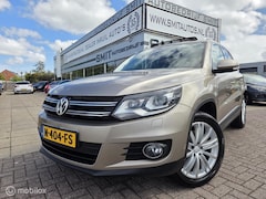 Volkswagen Tiguan - 2.0 TSI 4motion R-line Aut/Pano/Trekhaak
