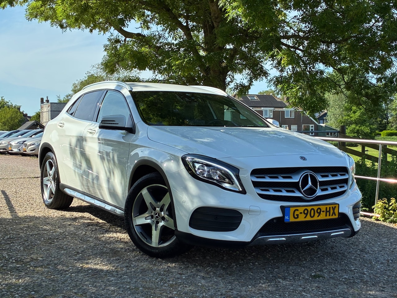 Mercedes-Benz GLA-Klasse - 180 Business Solution AMG | Automaat + Navi + Camera + Cruise Nu € 19.975,-!!! - AutoWereld.nl