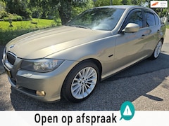 BMW 3-serie - 325i/AUTOMAAT/trelhaak/airco/CC/xenon-led