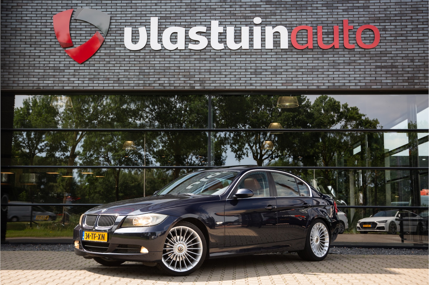 BMW 3-serie - 325i High Executive 325i High Executive , Panoramadak, Leer, - AutoWereld.nl