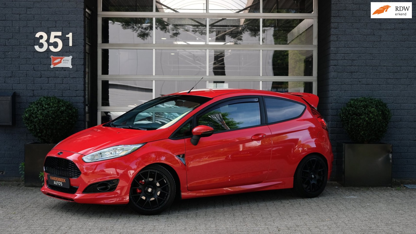 Ford Fiesta - 1.0 EcoBoost Titanium ST-Line Sparco Uniek! - AutoWereld.nl