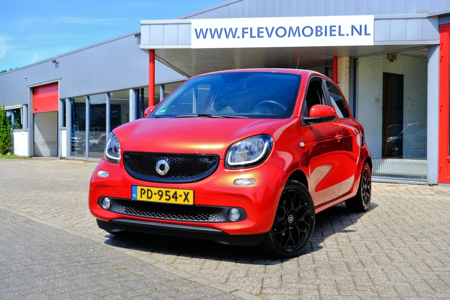 Smart Forfour - 1.0 Turbo Passion Aut. Clima|Cruise|LMV - AutoWereld.nl