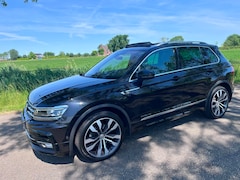 Volkswagen Tiguan - 1.5 TSI ACT Highline Business R, pano, trekhaak