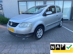 Volkswagen Fox - 1.4 Trendline Met Nw Apk