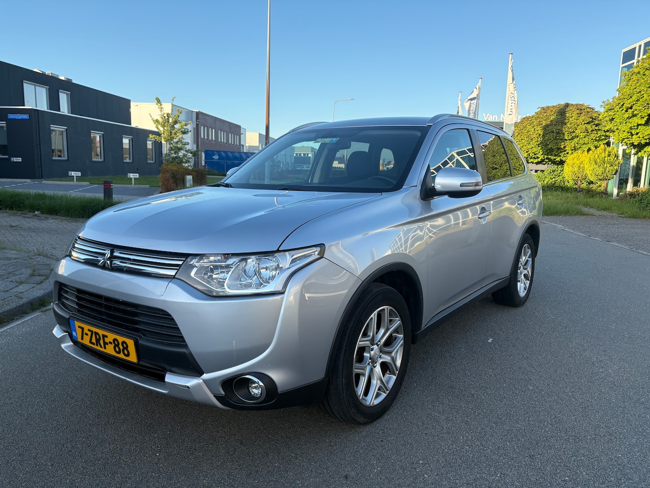 Mitsubishi Outlander - 2.0 PHEV Business Edition Hybride - AutoWereld.nl