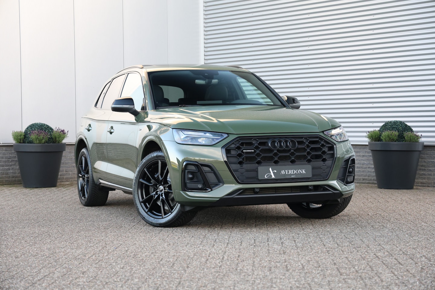 Audi Q5 - 50 TFSI e S-Line 299pk Quattro Pano|Trekh|Elek Stoelen|District Groen - AutoWereld.nl