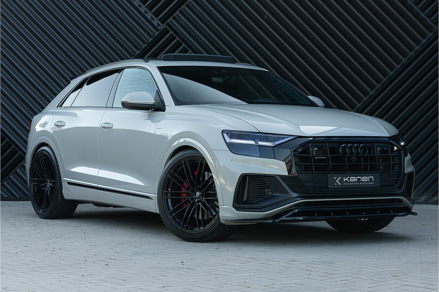 Audi Q8 - 55 TFSI e quattro S-Line ACC Pano HUD B&O Softcl. Memory RS stoel Keyless Ambient - AutoWereld.nl