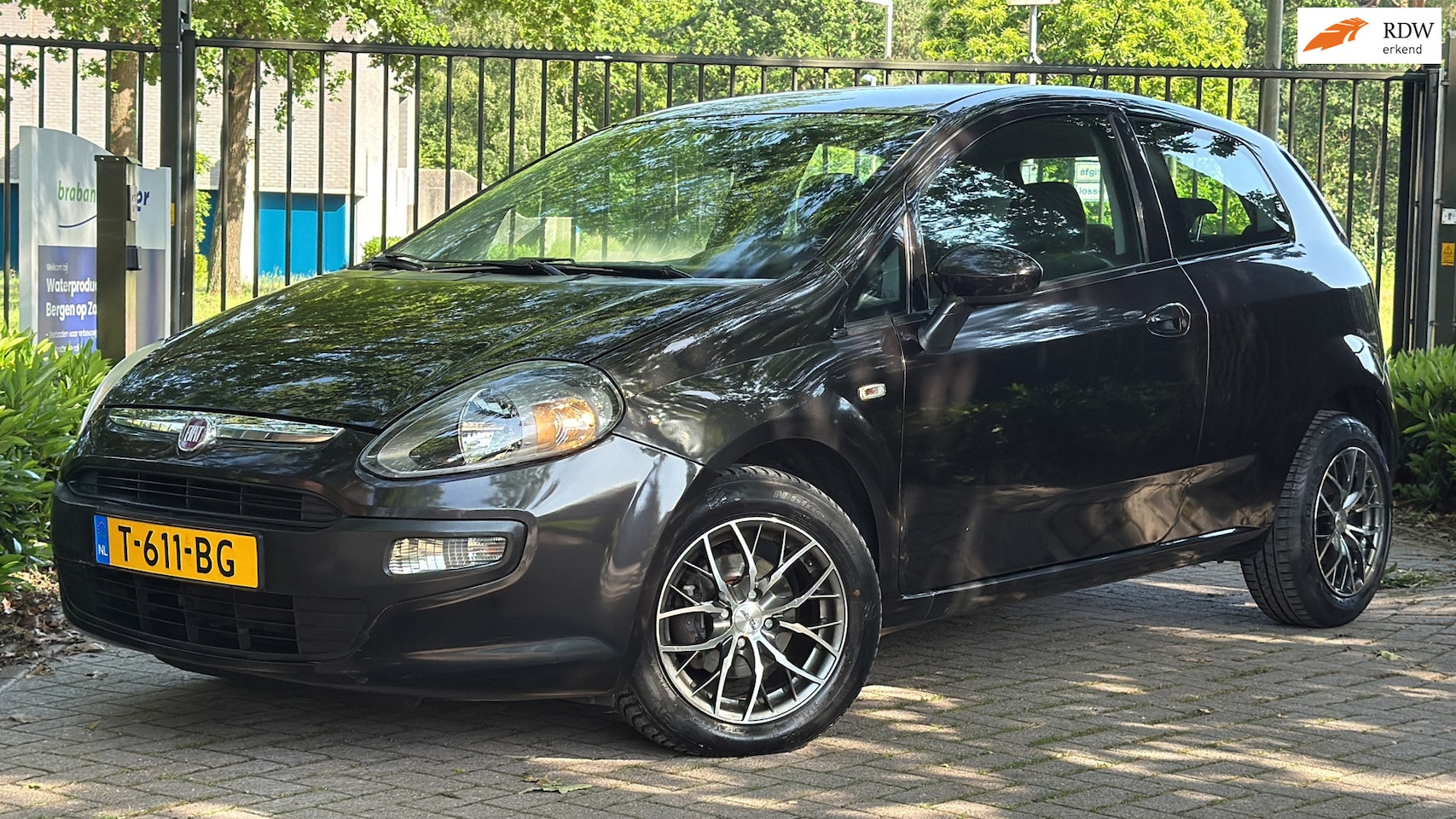Fiat Grande Punto - 1.4 Dynamic AUTOMAAT/AIRCO/NAVI - AutoWereld.nl