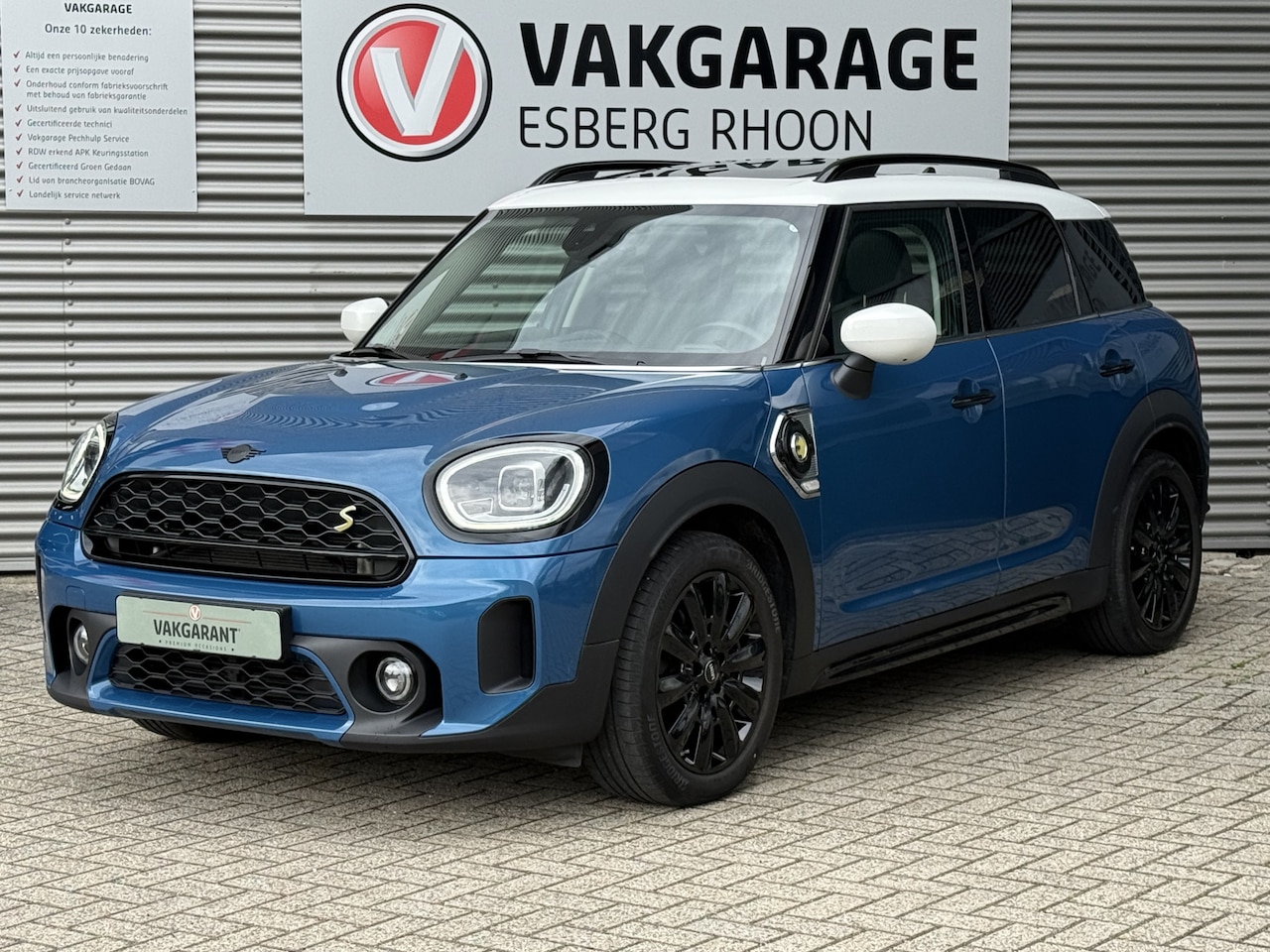 MINI Countryman - Mini 2.0 Cooper S E ALL4 Chili PHEV AUTOMAAT,NAVI/CAM,PANO,LED - AutoWereld.nl