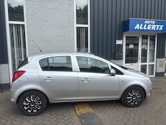 Opel Corsa - 1.2-16V EDITION AUTOMAAT