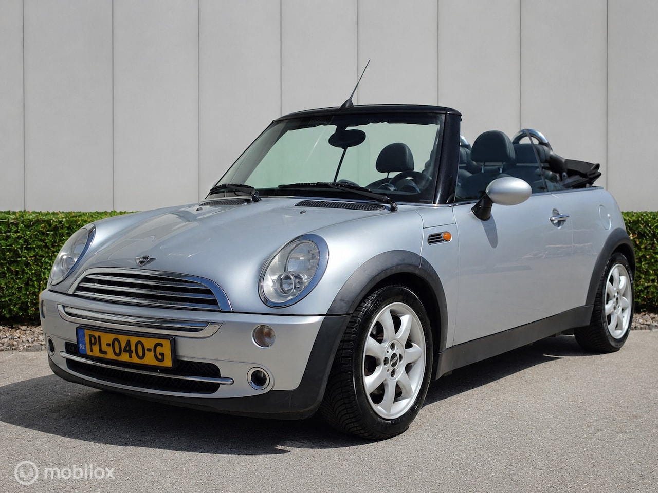 MINI Cabrio - 1.6 Cooper | LEDER | AIRCO | CRUISE | STOELVERWARMING - AutoWereld.nl