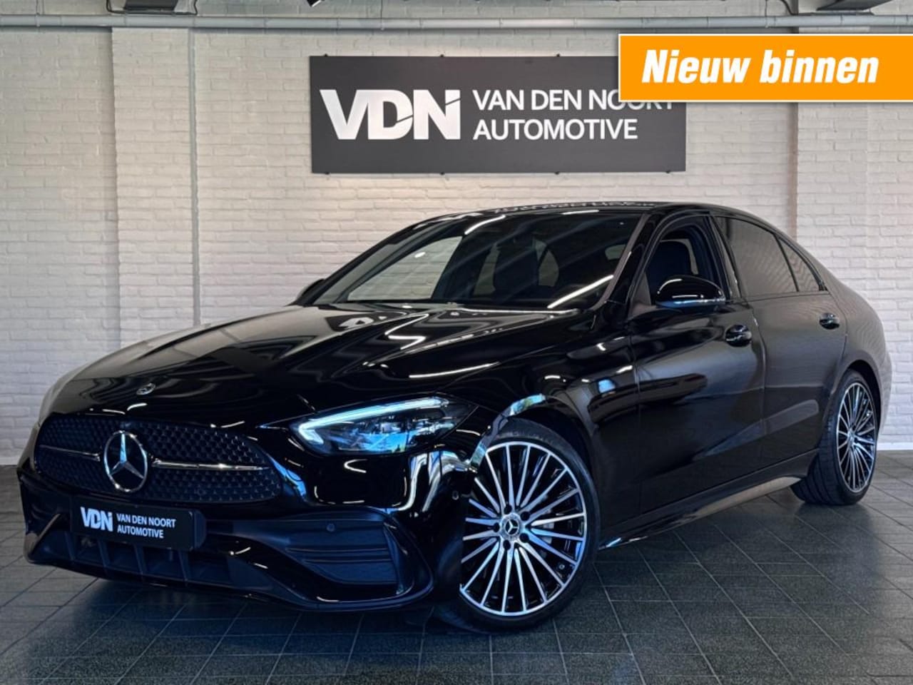 Mercedes-Benz C-klasse - 180 AMG Line Night 360 Camera Memory Stoelv 19'' - AutoWereld.nl