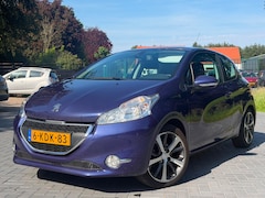 Peugeot 208 - 1.2 VTi Envy/Clima/Cruise/Navi/LMV/PDC/NAP