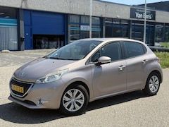 Peugeot 208 - 1.2 VTi 5-DRS Airco/Navi/Cruise/Climate Lage KM