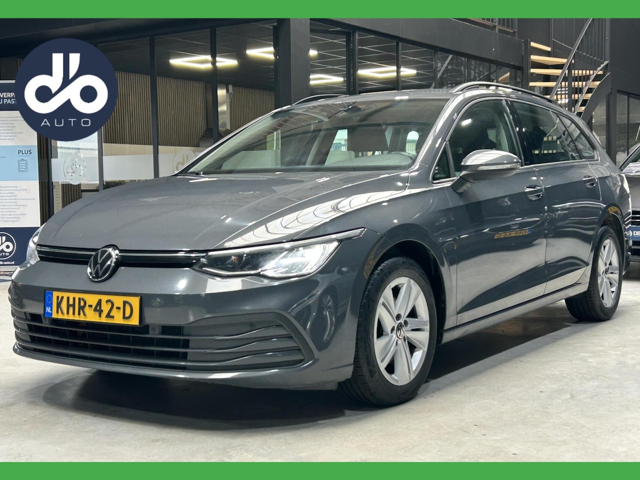 Volkswagen Golf Variant - 1.0 eTSI AUTOM. Life DIGI DASHB. I FULL LED I PDC V+A I NAVI I CARPLAY - AutoWereld.nl