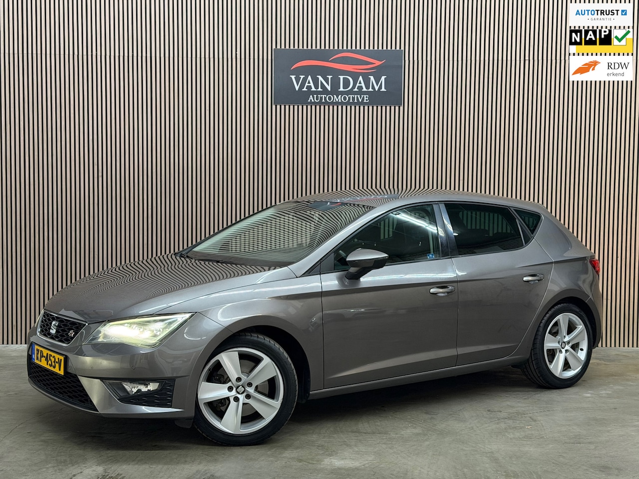 SEAT Leon - 1.8 TSI FR Connect 2016 NAP LED NAVI CRUISE CLIMA - AutoWereld.nl