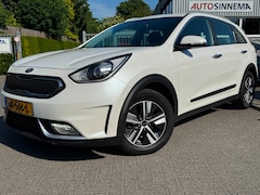 Kia Niro - 1.6 GDi Hybrid First Edition | Trekhaak | Dealer onderhouden | Cruise | Climate |
