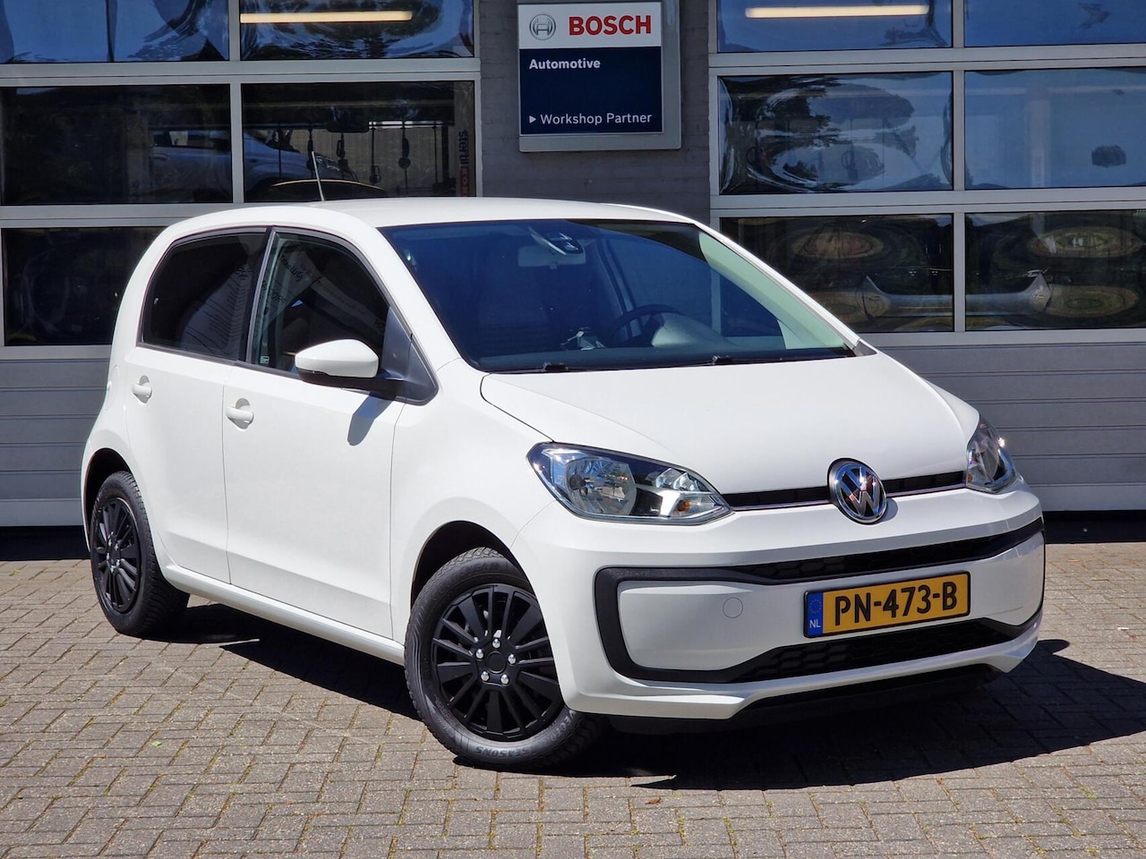 Volkswagen Up! - 1.0 BMT move up!|Airco|Bleutooth|5-deurs|Getint-glas| - AutoWereld.nl