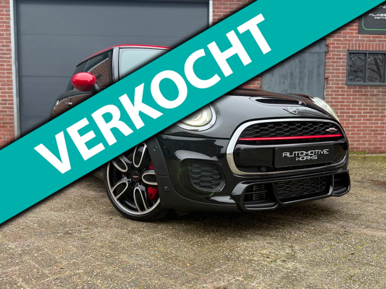 MINI John Cooper Works - Mini 2.0 | Voorjaarssale | HUD | Pano | Harman Kardon | Adaptive Cruise Control | Bomvol o - AutoWereld.nl