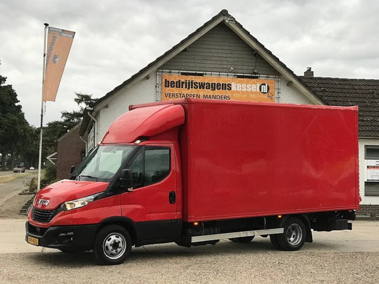 Iveco Daily - 40C18 Iveco Daily 3.0 HPi Euro 6 N1 Bakwagen Koffer LBW - AutoWereld.nl
