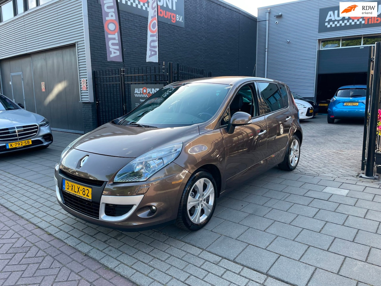 Renault Scénic - 2.0 Dynamique Automaat Airco Navi PDC NAP APK - AutoWereld.nl