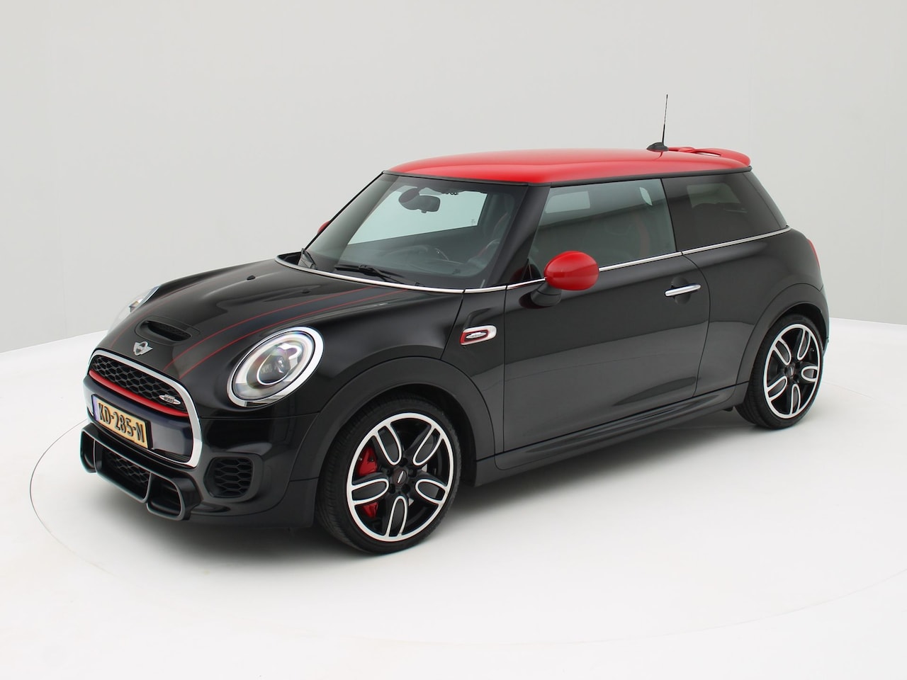 MINI John Cooper Works - 3-Deurs 2.0 1E Eig. NL.auto. 232pk - AutoWereld.nl