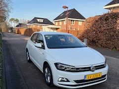 Volkswagen Polo - 1.0 TSI Comfortline R line design LOOK