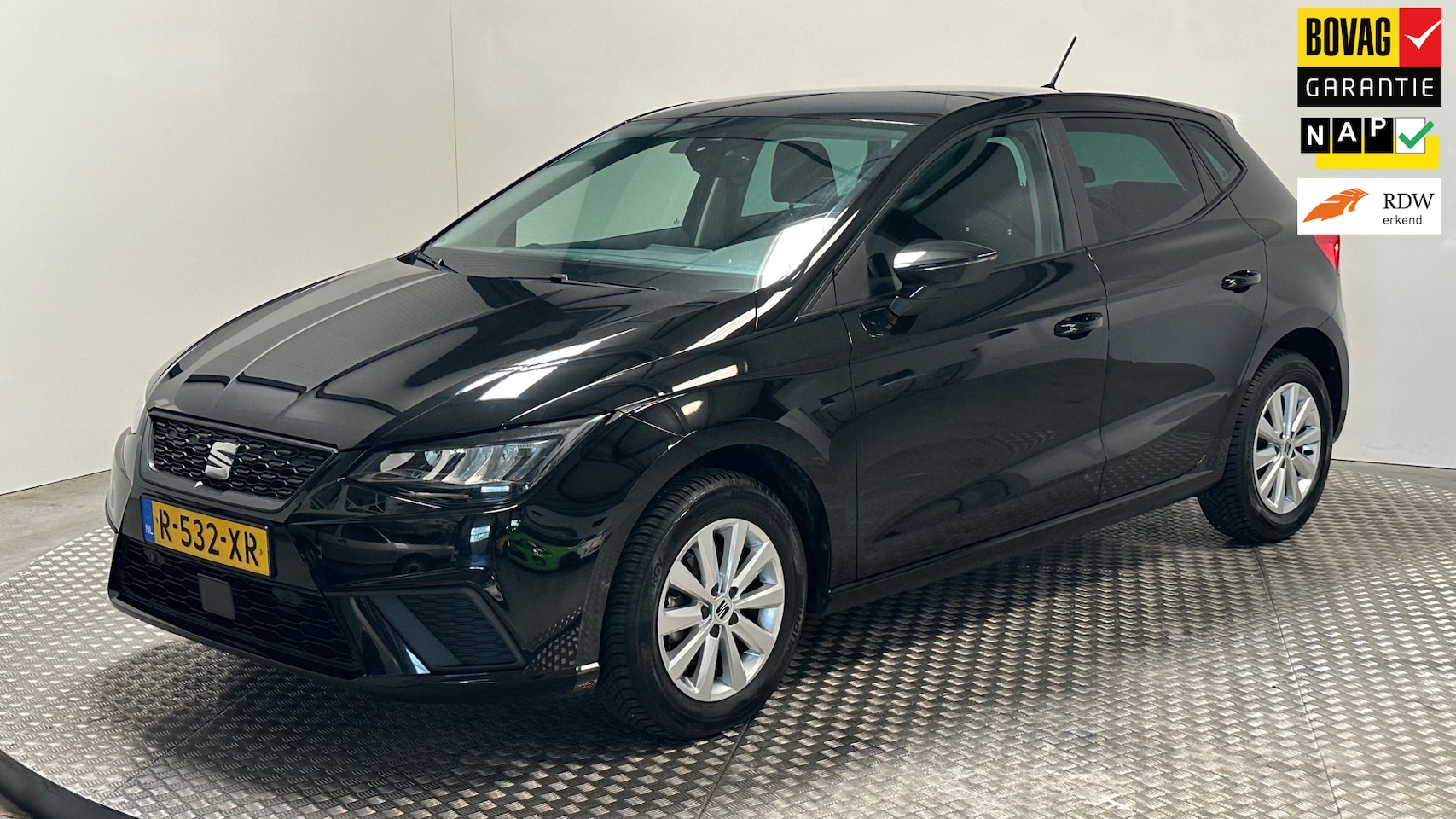 SEAT Ibiza - 1.0 EcoTSI Style Business Intense navigatie parkeersensoren benzine carplay airco cruiseco - AutoWereld.nl
