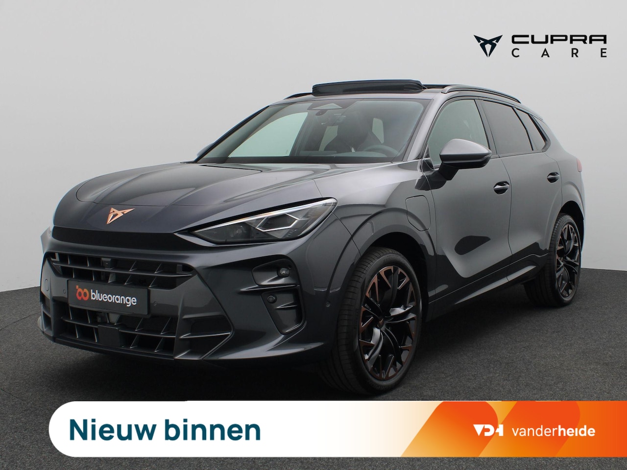 CUPRA Terramar - 1.5 TSI e-Hybrid VZ Performance 272PK DSG Pano-Schuifdak, Trekhaak, 20" LM Velgen, Matrix- - AutoWereld.nl