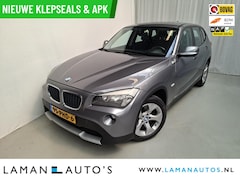 BMW X1 - sDrive 18i 150pk Aut. | Youngtimer Navi Clima Cruise 17" LMV Trekhaak Metallic | Voorschot
