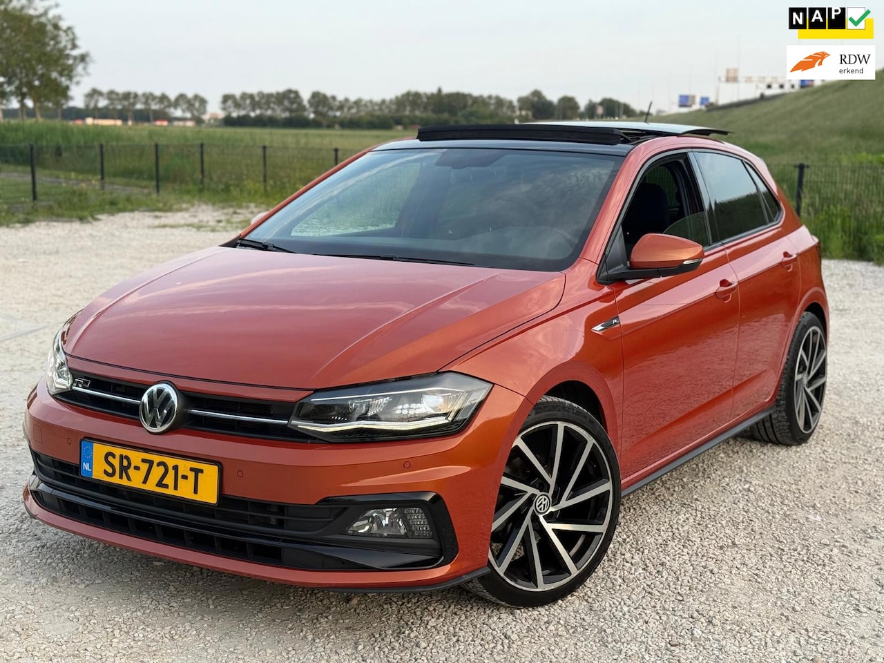 Volkswagen Polo - 1.0 TSI Highline|Nap|Pano|Keyless|DSG| - AutoWereld.nl