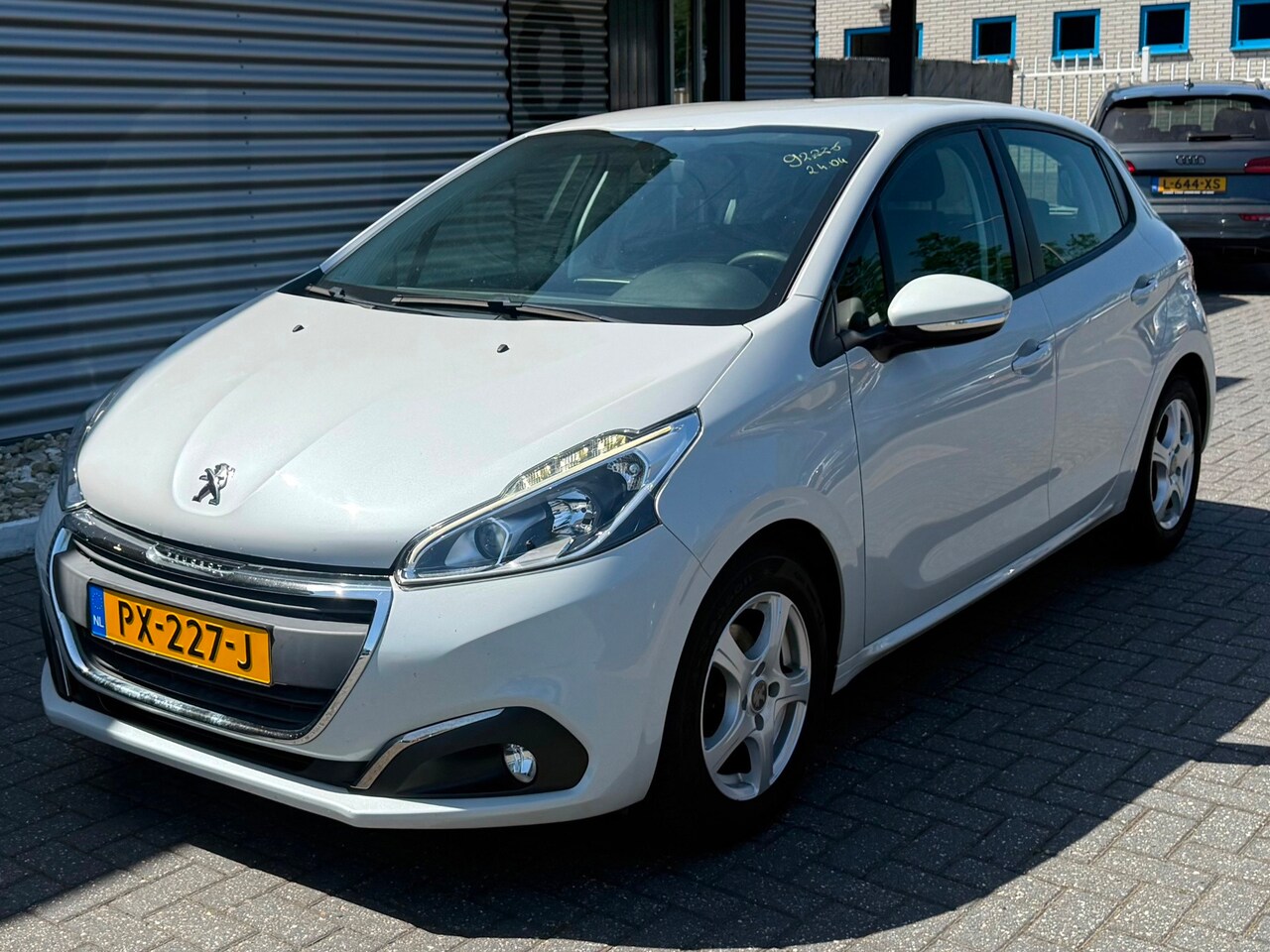 Peugeot 208 - 1.2 PureTech Blue Lion 1.2 PureTech Blue Lion - AutoWereld.nl