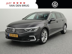 Volkswagen Passat Variant - Highline 1.4 TSI PHEV GTE 218 PK | LED Matrix IQ | Trekhaak | Achteruitrijcamera | Dodehoe
