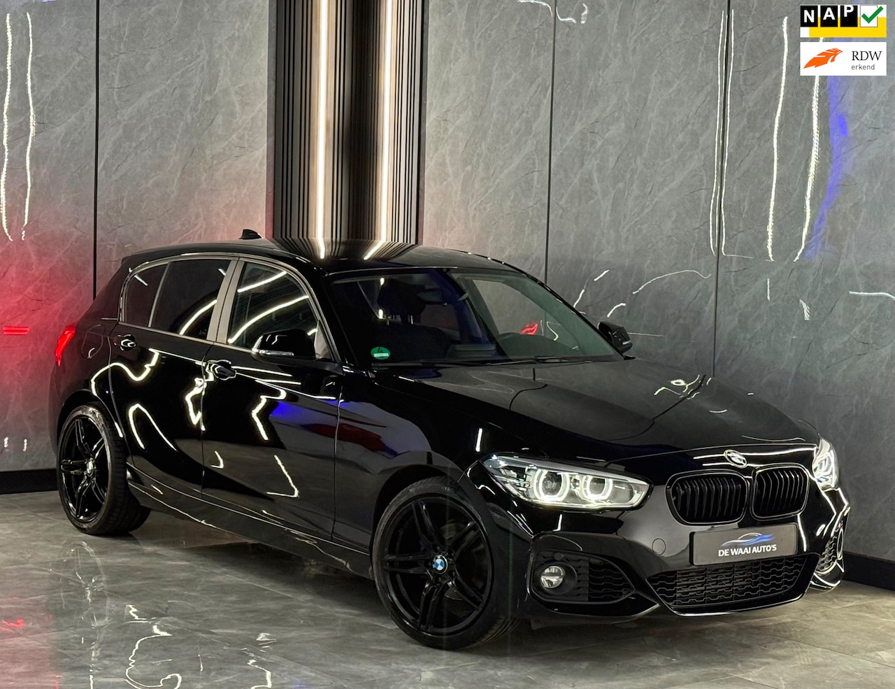 BMW 1-serie - 118i Executive | Automaat | LED | 18” M-Sport Velgen | M Pakket | NAP | Airco - AutoWereld.nl