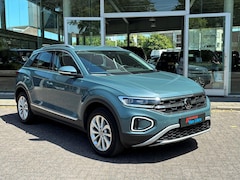 Volkswagen T-Roc - 1.5 TSI 150pk 7-DSG Style| Camera| Keyless|Dode hoek| Rijklaarprijs incl garantie