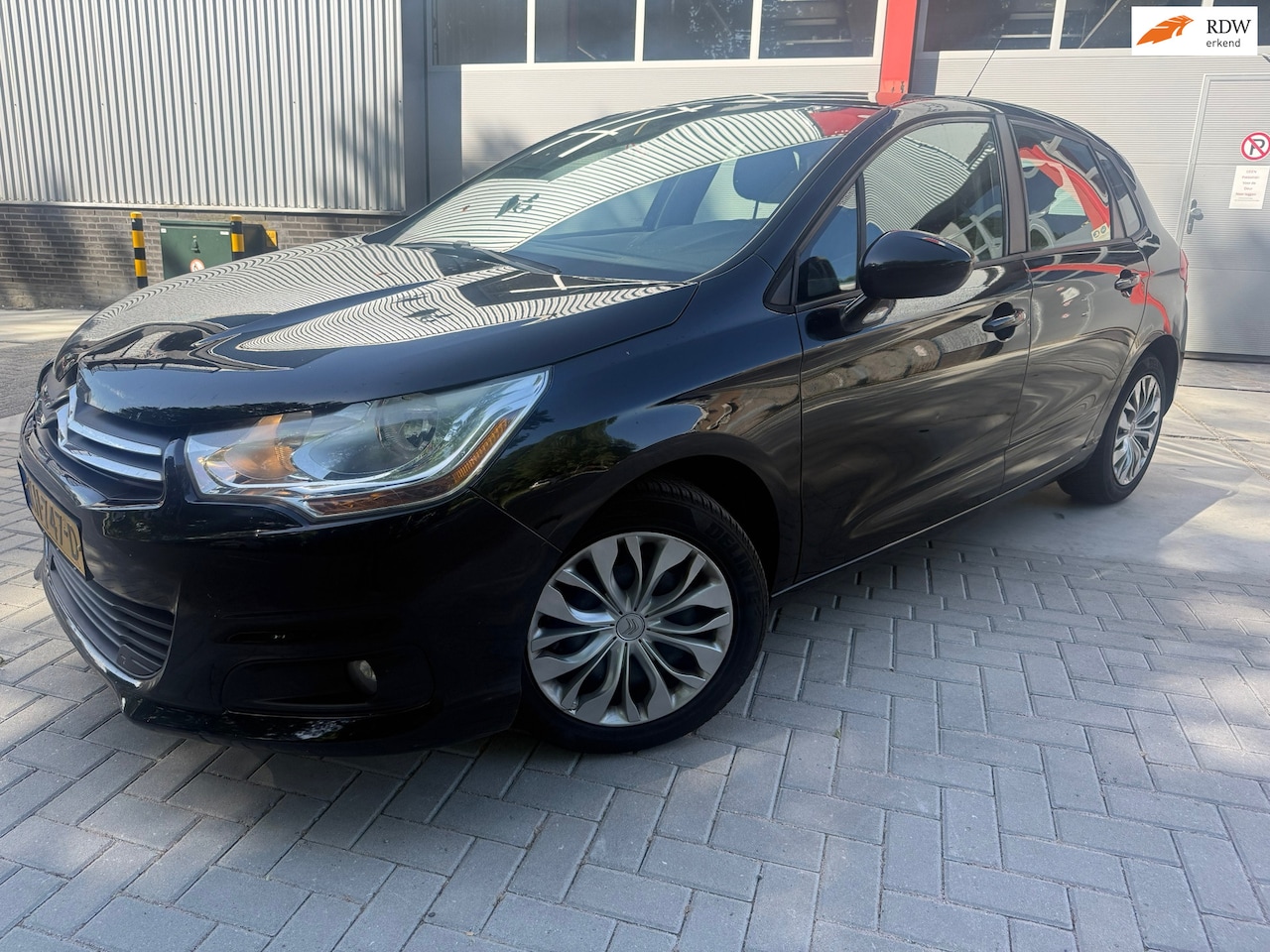 Citroën C4 - 1.4 VTi Attraction 1.4 VTi Attraction - AutoWereld.nl
