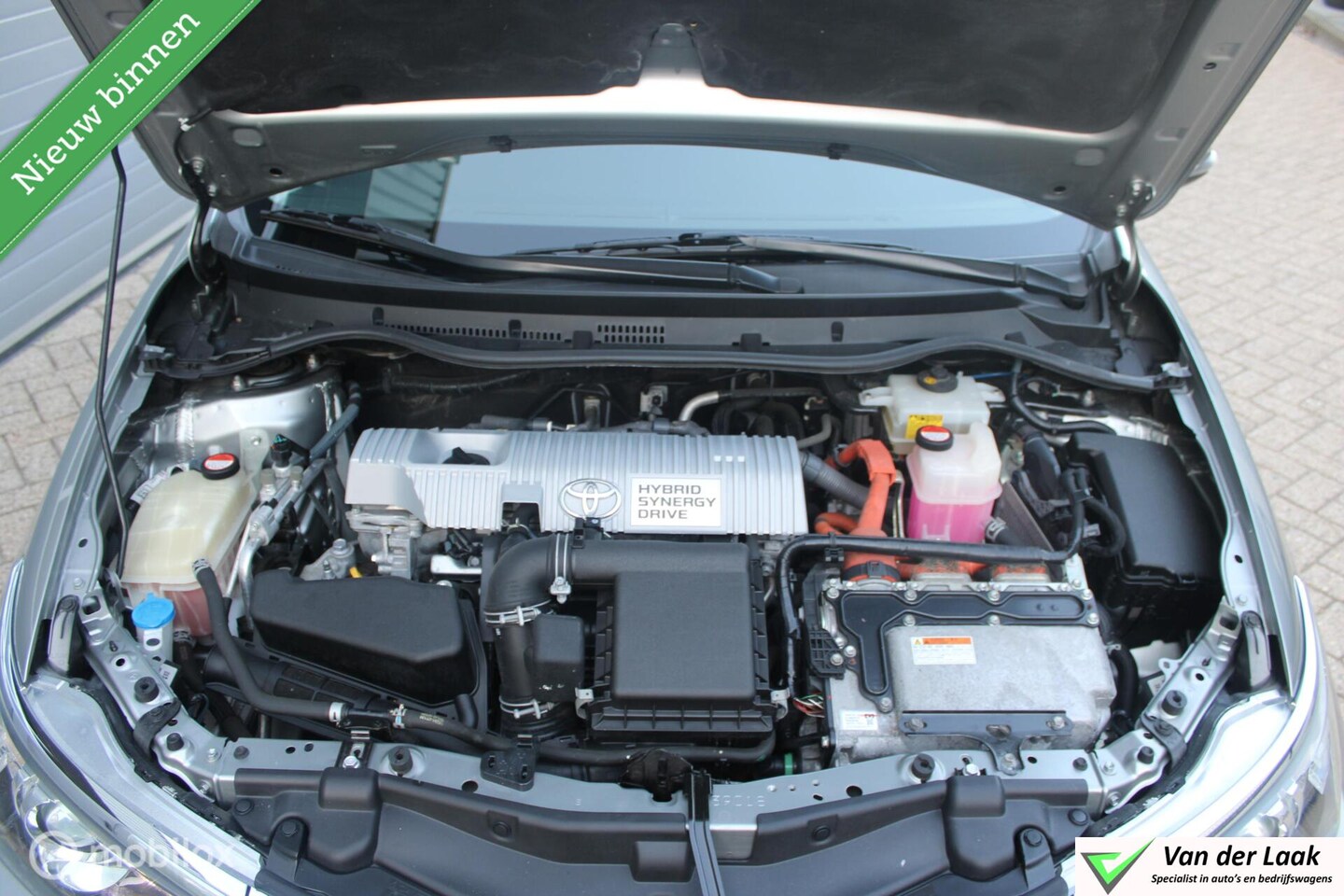 Toyota Auris - 1.8 Hybrid Lease | 2e Eigenaar | Panoramadak | Boekjes - AutoWereld.nl