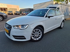 Audi A3 Sportback - 1.6 TDI Ambition CLIMA/CRUISE/NAVI/PDC