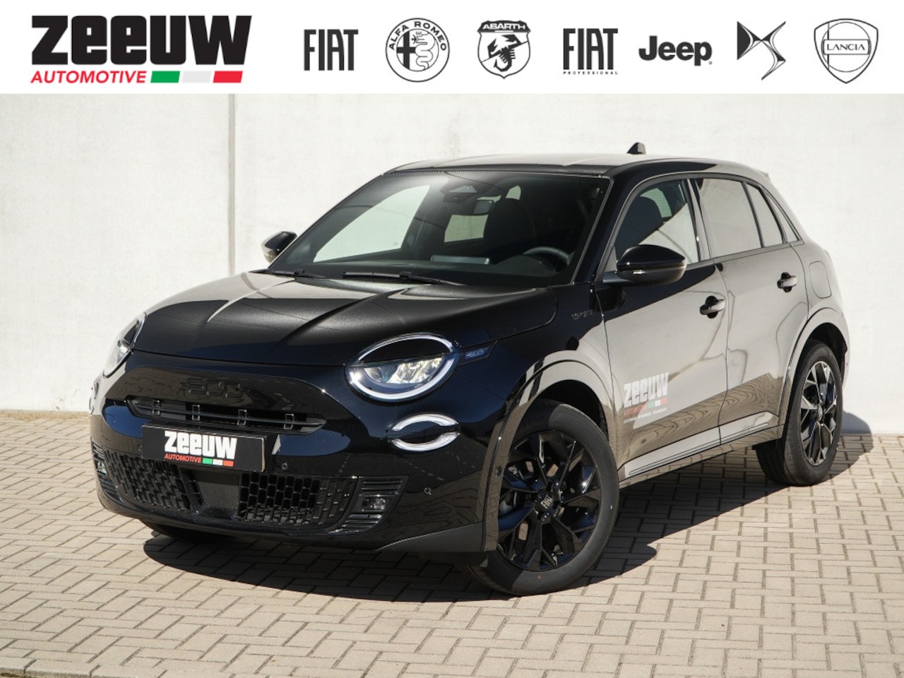 Fiat 600e - Sport 54 kWh | Navi | Carplay | Camera | Winter | 18" - AutoWereld.nl