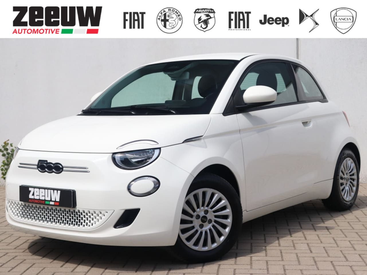 Fiat 500e - Action 24 kWh | Carplay | DAB | Winter | BTW | 1ste Eigenaar - AutoWereld.nl