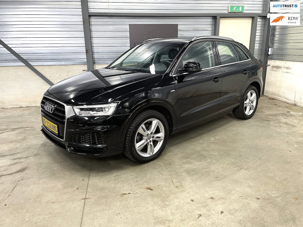 Audi Q3 - 2.0 TFSI quattro Sport S Line trekhaak 2e eigenaar - AutoWereld.nl
